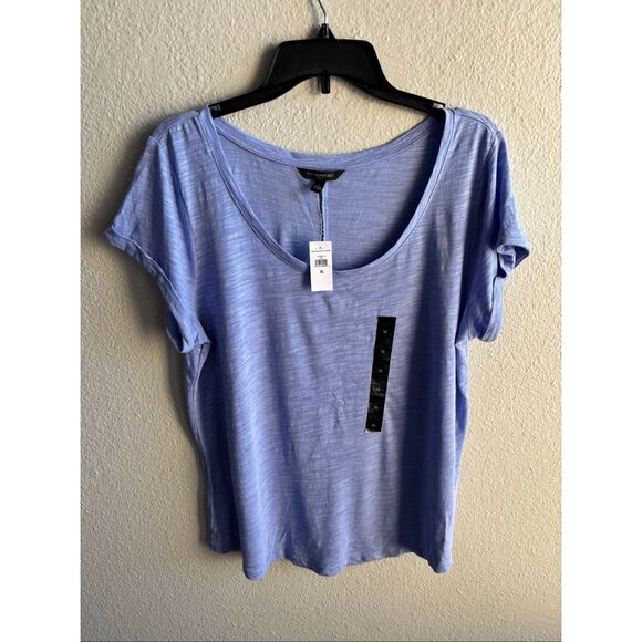 ❤️Bananna Republic Women’s Short Sleeve Tee - Picture 2 of 5